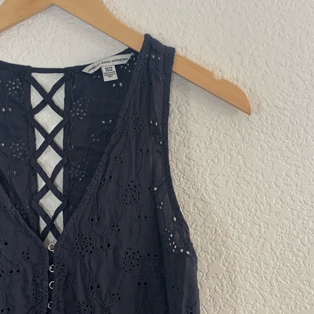 American Eagle | Navy boho eyelet lace loose tank top blouse size extra … - Picture 4 of 8